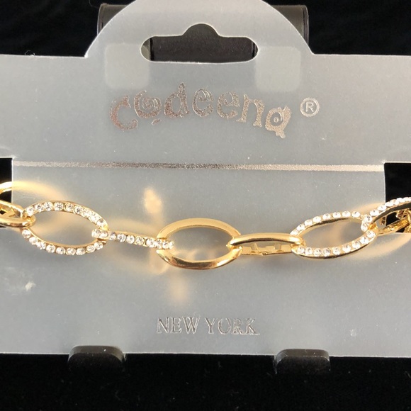 Gold Rhinestones Accented Chain Bracelet - Picture 5 of 8